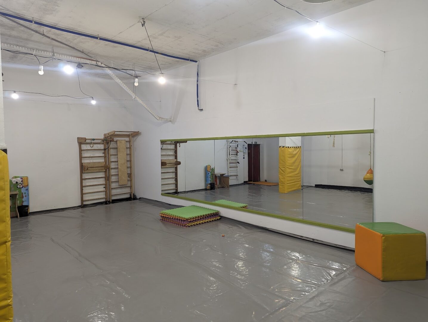 карате в Київ Позняки